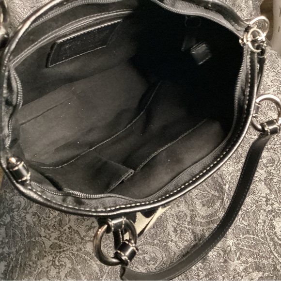 Coach signature monogram canvas bag in gray and black with silver hardware - Picture 4 of 5